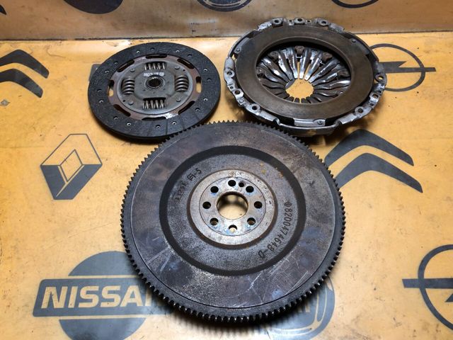 RENAULT 8200474648 Маховик в наличии Ровно