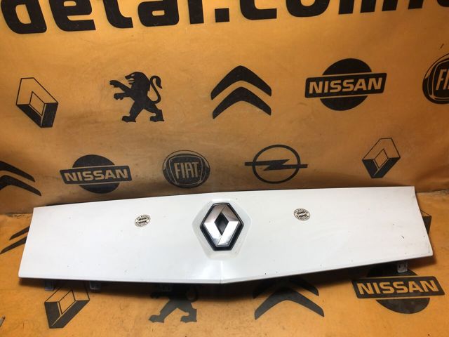 Накладка (рамка) решетки радиатора 8200499017 RENAULT