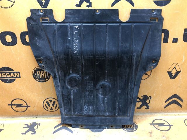 Изоляция моторного отсека 8200540585 RENAULT