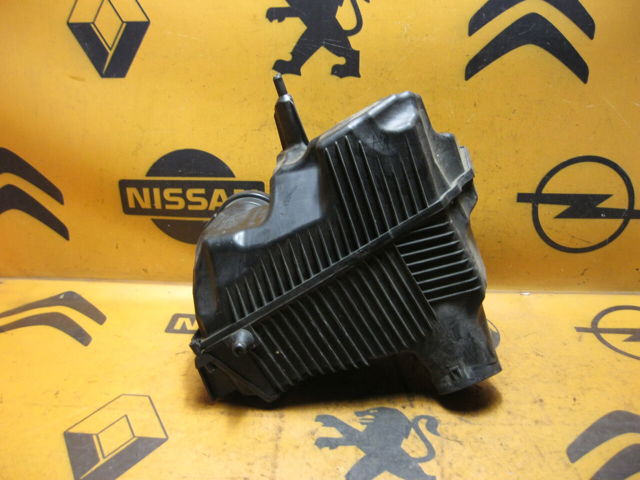 Коробка фильтра 8200545280 RENAULT