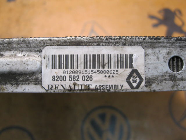 Радиатор водяной 8200582026 RENAULT
