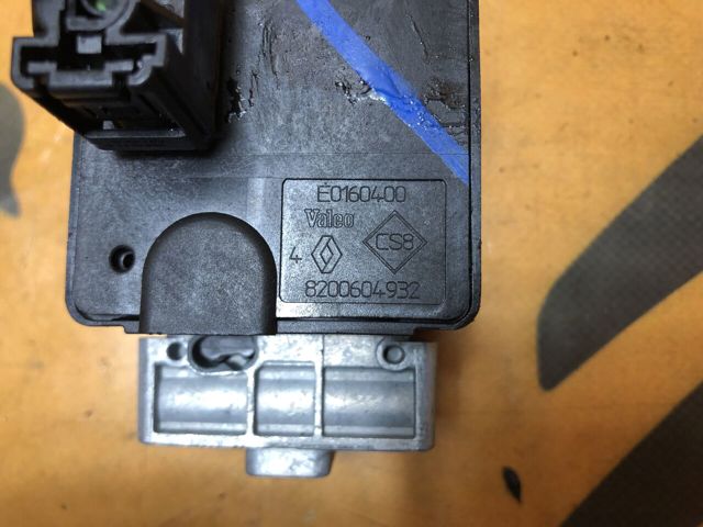 Механизм блокировки рулевого колеса 8200604932 RENAULT