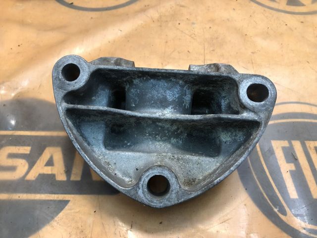 8200675217 RENAULT Кронштейн подушки (опоры) двигателя задней купить в Черновцы