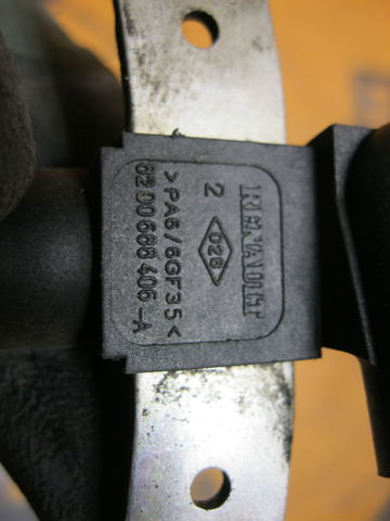Датчик положения коленвала 8200688406 RENAULT