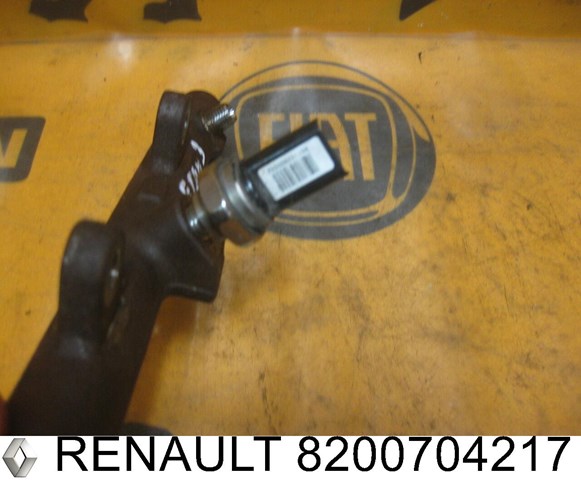 8200704217 RENAULT Распределитель топлива (рампа) купить в Запорожье