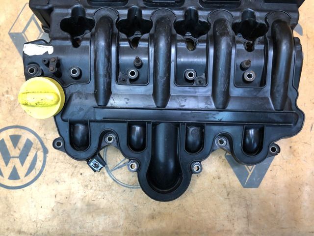 8200714033 RENAULT Клапанная крышка купить в Кривой Рог