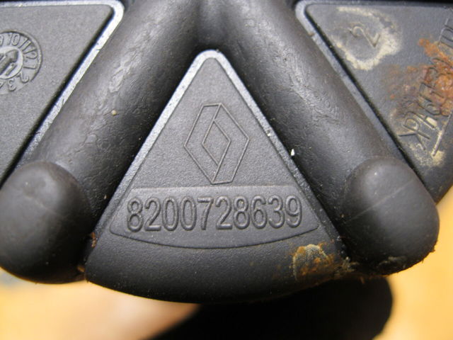 8200728639 RENAULT Пепельница приборной панели "торпедо" купить в Павлоград