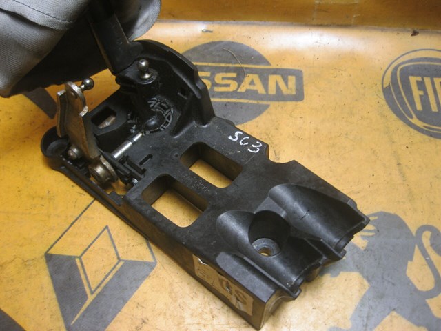 8200736236 RENAULT Кулиса переключения передач купить в Львов