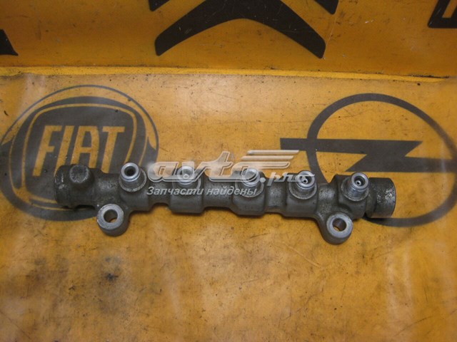 RENAULT 8200754773 Распределитель топлива (рампа) в наличии Житомир