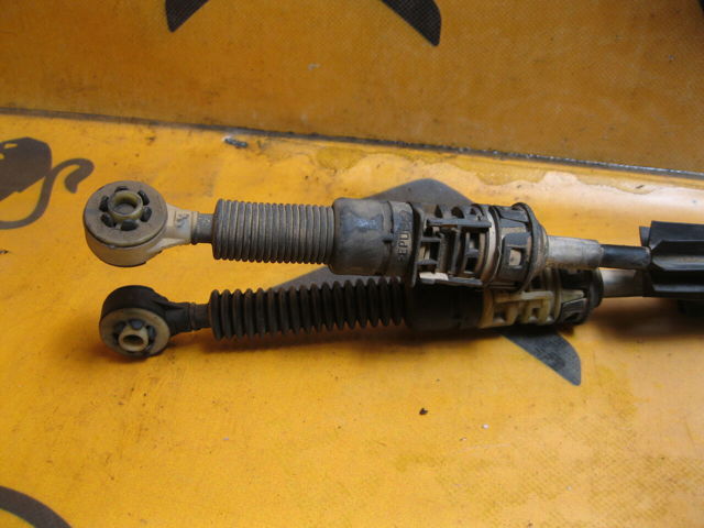 Трос переключения передач 8200779393 RENAULT