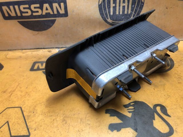 Подушка безопасности, пассажирская 8200782822 RENAULT