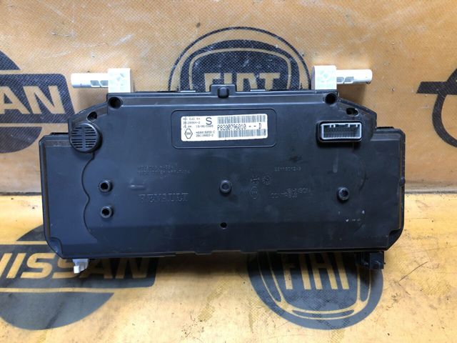 RENAULT 8200796010 в наличии Ирпень