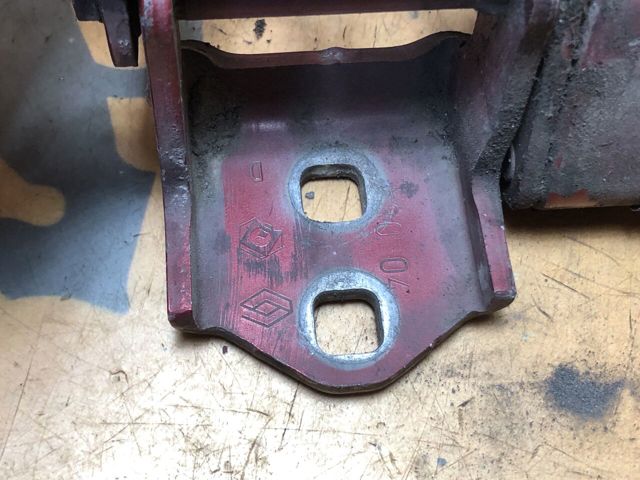 8200885636 RENAULT Петля двери передней правой купить в Житомир