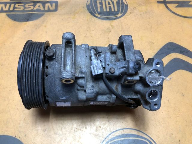 RENAULT 8200956574 Компрессор кондиционера в наличии Львов