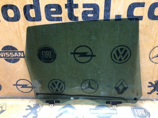 823010010R RENAULT Стекло двери задней левой купить в Николаев
