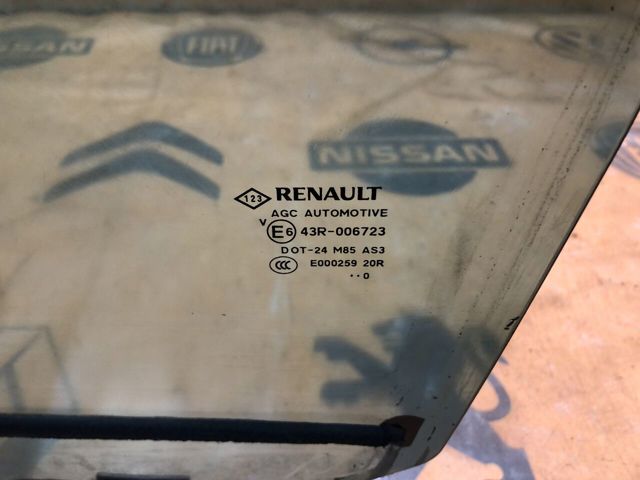 RENAULT 823010010R Стекло двери задней левой в наличии Днепр