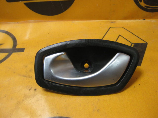 Дверная ручка внутренняя левая передняя/задняя 826730001R RENAULT