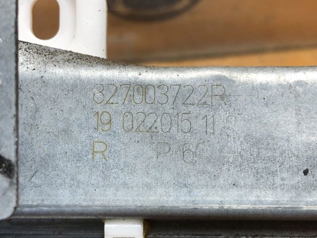 Механизм стеклоподъемника двери задней, правой 827003722R RENAULT