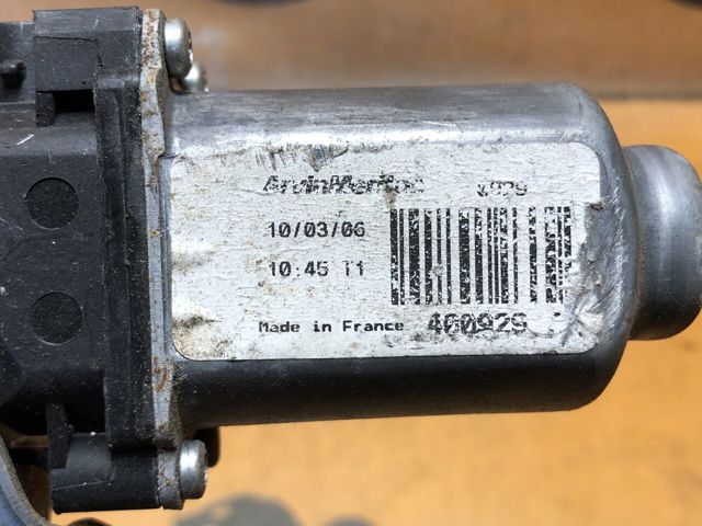 827009U000 NISSAN Механизм стеклоподъемника двери задней правой купить в Черновцы
