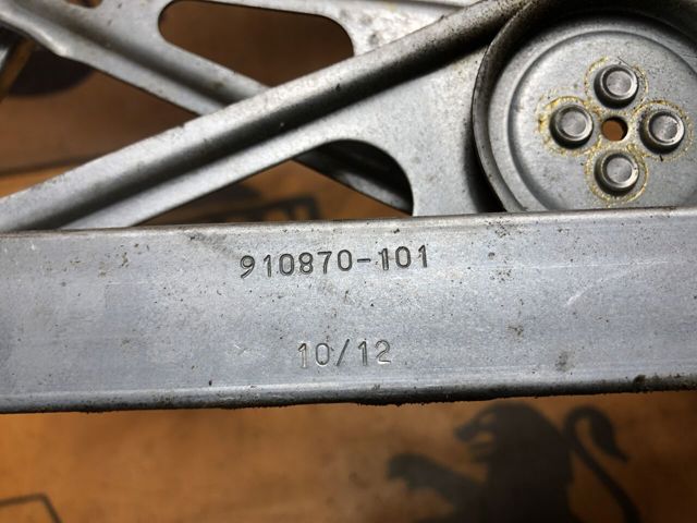 RENAULT 827216769R Механизм стеклоподъемника двери задней левой в наличии Киев