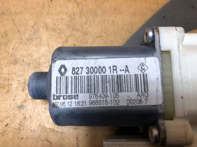 827300001R RENAULT Мотор стеклоподъемника двери задней правой купить в Черкассы