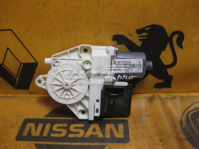 Моторчик стеклоподъемника двери задней, левой 827310185R RENAULT