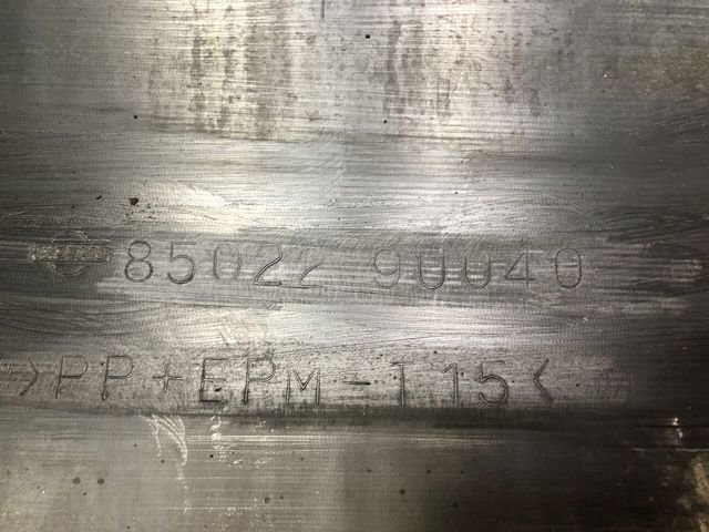 NISSAN 850229U040 Бампер задний в наличии Киев