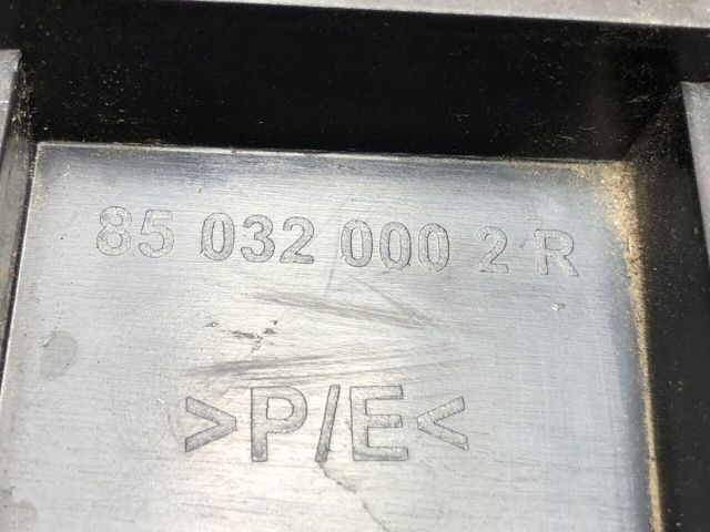 Абсорбер (наполнитель) бампера заднего 850320002R RENAULT