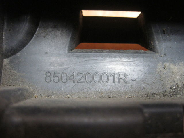850420001R Абсорбер (наполнитель) бампера заднего купить Днепр