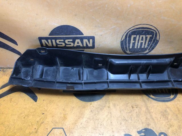 850420002R RENAULT Кронштейн бампера заднего центральный купить в Каменское