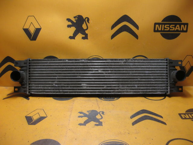 Радиатор интеркуллера Рено Мастер II