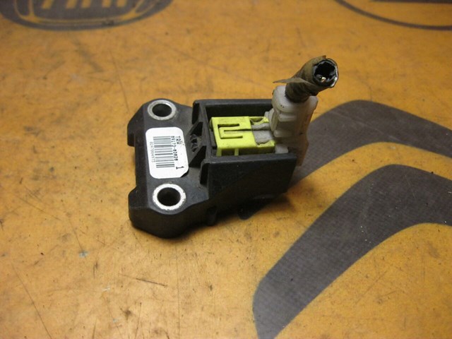 Датчик AIRBAG передний 891730D020 TOYOTA