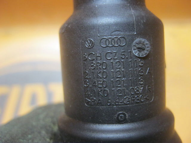 VAG 8R0121113 в наличии Сумы