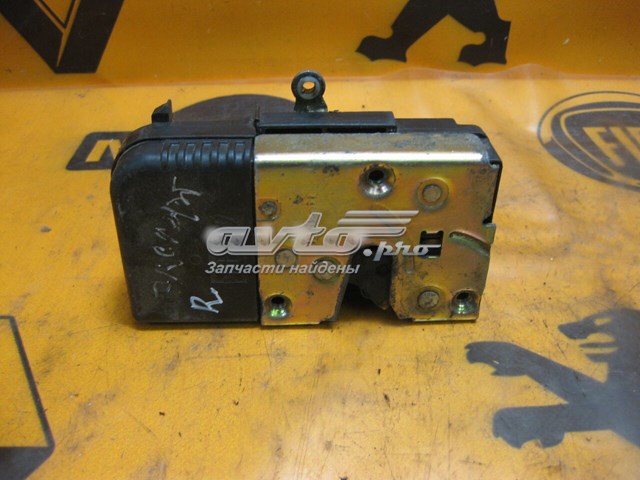 Замок передней пассажирской двери 9136K2 PEUGEOT