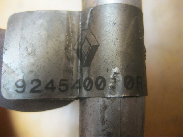 924540010R RENAULT Шланг кондиционера, от заднего испарителя к компрессору купить в Украина