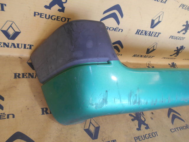 Бампер задний 9618453677 PEUGEOT