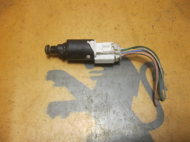 Выключатель сигнала торможения Citroen C5 I