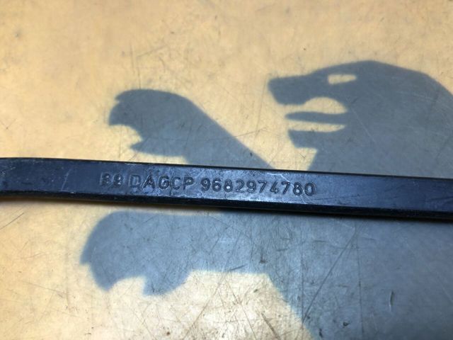 Поводок стеклоочистителя 9682974780 PEUGEOT