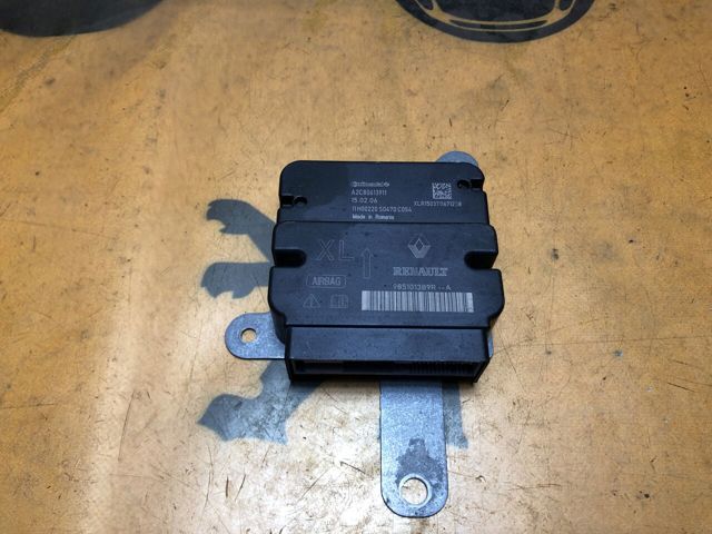 Блок управления airbag 985101389R RENAULT