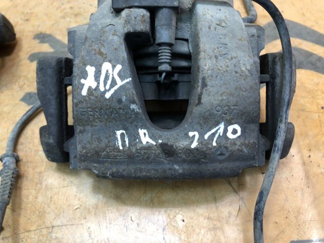 A0014203083 MERCEDES Суппорт тормозной передний правый купить в Винница