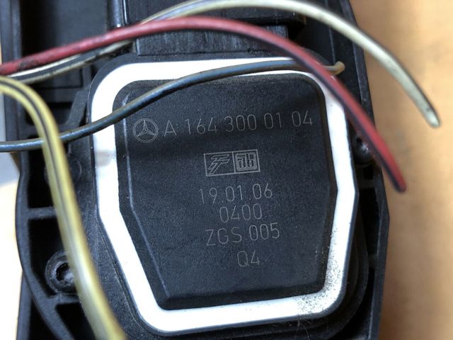 MERCEDES A1643000104 Педаль газа в наличии Николаев