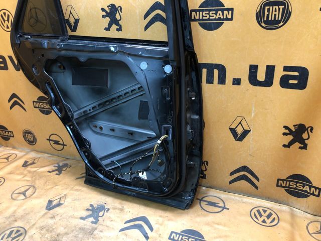 A1647300105 MERCEDES Дверь задняя левая купить в Ужгород