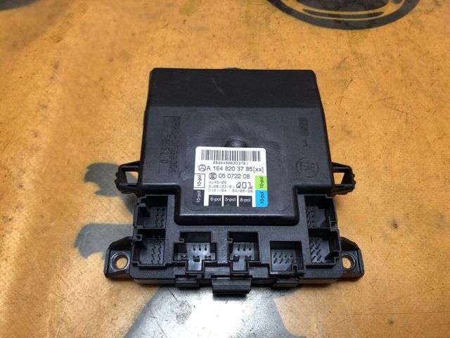 Блок управления комфортом A1648203785 MERCEDES