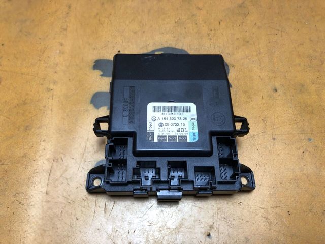 Блок управления систем комфорта A1648207826 MERCEDES