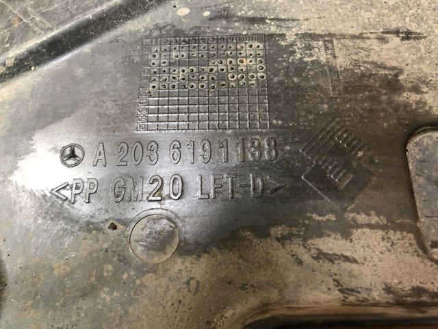 MERCEDES 2036191138 Защита днища левая в наличии Харьков