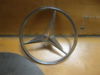 Фирменныйзначок A2037580058 MERCEDES