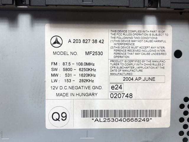 Магнитола (радио AM/FM) A2038273842 MERCEDES