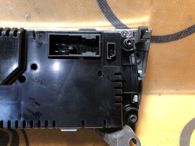 MERCEDES A2038303085 Блок управления кондиционером в наличии Киев