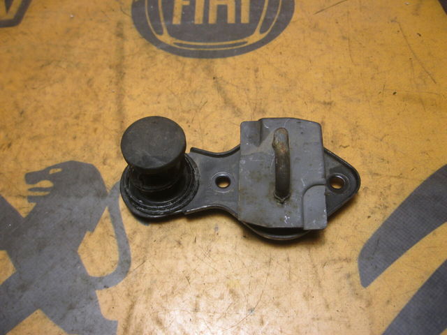 Замок капота A2038800460 MERCEDES