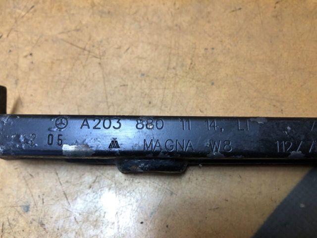 MERCEDES A2038801114 Кронштейн бампера переднего левый в наличии Ровно